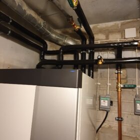 Omakotitalon lämmönjakokeskus